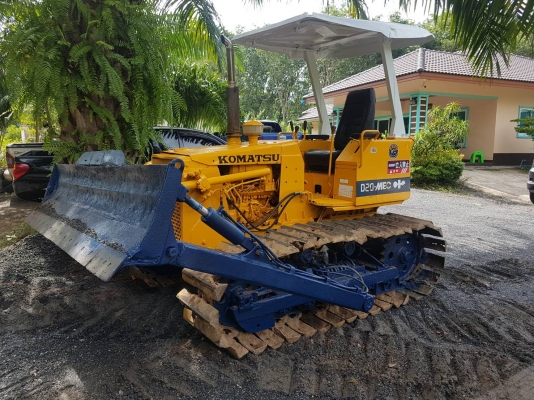 ขายรถแทรคเตอร์ KOMATSU D20P-6 สไลด์ใบมีดได้ ราคา 160000