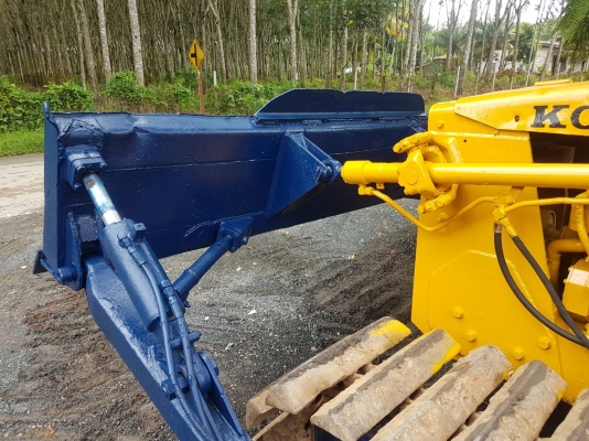 ขายรถแทรคเตอร์ KOMATSU D20P-6 สไลด์ใบมีดได้ ราคา 160000