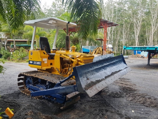ขายรถแทรคเตอร์ KOMATSU D20P-6 สไลด์ใบมีดได้ ราคา 160000