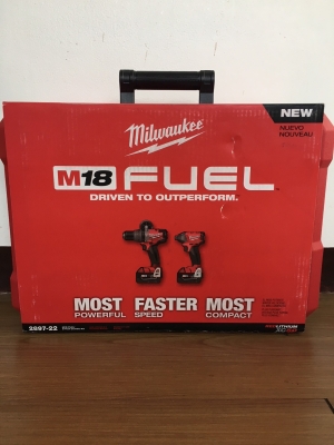 ชุดสว่านไร้สาย Milwaukee 2897-22 มีสว่านกระแทกและสว่านไขควง ชุดสว่านไร้สาย Milwaukee 2897-22 มีสว่านกระแทกและสว่านไขควง
