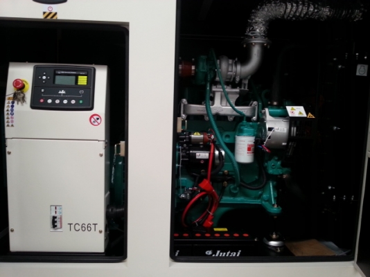 เครื่องปั่นไฟ 66KVA/52KW 3เฟส รับประกันสินค้า 2ปี มีสินค้าพร้อมส่ง เครื่องปั่นไฟ 66KVA/52KW 3เฟส รับประกันสินค้า 2ปี มีสินค้าพร้อมส่ง