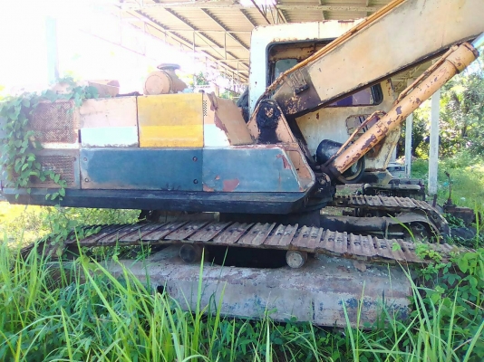 ขายรถแบคโฮ KOMATSU PC200-3 คอลโทรลสั้น ราคา 300000