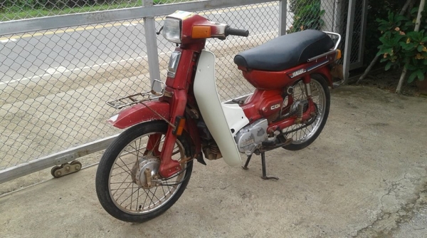 ขาย ยามาฮ่าเมท 80 เล่มทะเบียนไม่โอนเครื่องดีสีเดิมโรงงานไฟติดทุกดวงแตรดังสภาพเดิมแห้งๆ ขาย ยามาฮ่าเมท 80 เล่มทะเบียนไม่โอนเครื่องดีสีเดิมโรงงานไฟติดทุกดวงแตรดังสภาพเดิมแห้งๆ