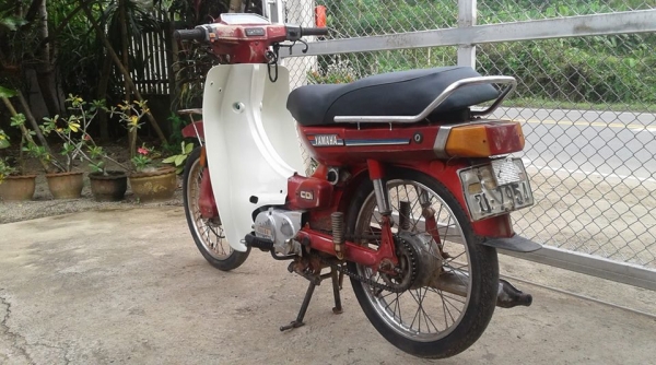 ขาย ยามาฮ่าเมท 80 เล่มทะเบียนไม่โอนเครื่องดีสีเดิมโรงงานไฟติดทุกดวงแตรดังสภาพเดิมแห้งๆ ขาย ยามาฮ่าเมท 80 เล่มทะเบียนไม่โอนเครื่องดีสีเดิมโรงงานไฟติดทุกดวงแตรดังสภาพเดิมแห้งๆ