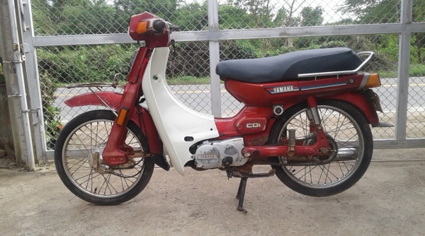 ขาย ยามาฮ่าเมท 80 เล่มทะเบียนไม่โอนเครื่องดีสีเดิมโรงงานไฟติดทุกดวงแตรดังสภาพเดิมแห้งๆ