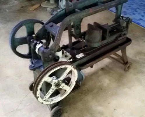 เลื่อยชัก  Roman