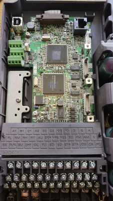 ขายอินเวอร์เตอร์ปรับรอบมอเตอร์ไฟเข้า380vออก3เฟสขนาด3แรง รุ่น A700 สนใจทักมาได้นะครับ ID. rang.559 ขายอินเวอร์เตอร์ปรับรอบมอเตอร์ไฟเข้า380vออก3เฟสขนาด3แรง รุ่น A700 สนใจทักมาได้นะครับ ID. rang.559