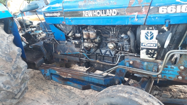 ขายรถไถฟอด 6600 เสื้อลาย เต็ม พร้อมใช้งาน เอกสารเล่มทะเบียนพร้อมโอน 285000 ต่อรอง 0928621172