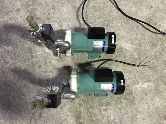 ขายปั๊มเคมี Iwata magnet pump 65W 220V ไฟบ้าน สภาพสวย พร้อมใช้งาน แถมวาล์วไฟฟ้าติดไปให้ด้วยครับ มี 2ตัว ราคาตัวละ 1,800 บาท
