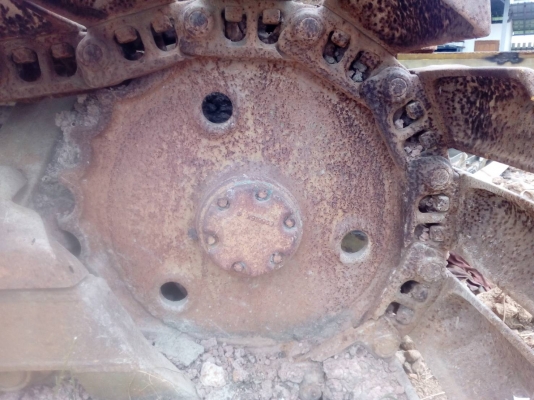 ขายช่วงล่าง รถแทรกเตอร์ CAT-D-3-B โซ่ 1 คุ่ เฟรมล่างพร้อมลอนเลอร์ ใบมีดพร้อมตัวยุ กระบอก ขายถูกๆครับ