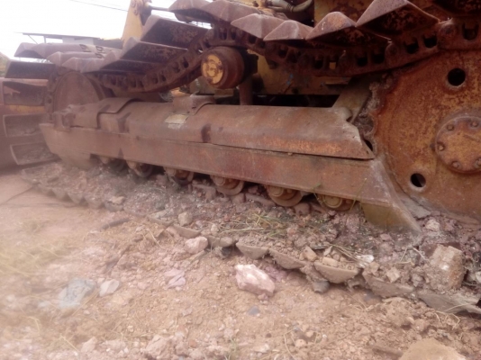 ขายช่วงล่าง รถแทรกเตอร์ CAT-D-3-B โซ่ 1 คุ่ เฟรมล่างพร้อมลอนเลอร์ ใบมีดพร้อมตัวยุ กระบอก ขายถูกๆครับ