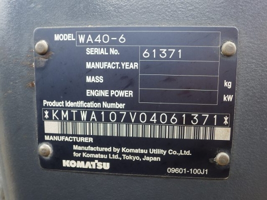 ขายรถตัก ยี่ห้อKomatsu รุ่น WA40-6