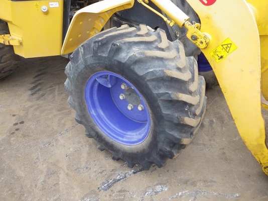 ขายรถตัก ยี่ห้อKomatsu รุ่น WA40-6