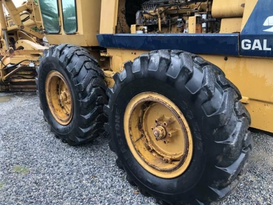 ขาย 850,000 รถเกรด GALION 850B ทำงาน 13,xxx ชม. สภาพสวยกิปพร้อมใช้ เครื่องดี เกียร์แรง (เปลี่ยน ใบมีด 14 ฟุต) ระบบไฮโดลิกพร้อม. เอกสารเล่มทะเบียน รถอยู่  นครปฐม 090-772-3710 090-772-3708