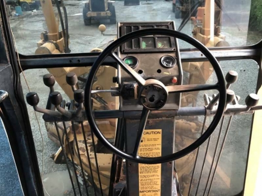 ขาย 850,000 รถเกรด GALION 850B ทำงาน 13,xxx ชม. สภาพสวยกิปพร้อมใช้ เครื่องดี เกียร์แรง (เปลี่ยน ใบมีด 14 ฟุต) ระบบไฮโดลิกพร้อม. เอกสารเล่มทะเบียน รถอยู่  นครปฐม 090-772-3710 090-772-3708