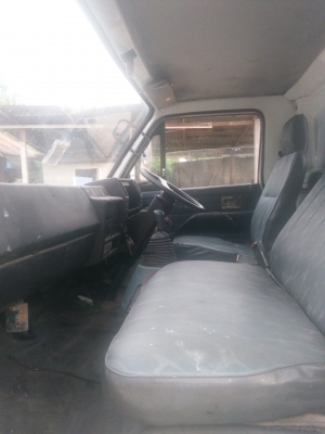 ISUZU NPR 115 แรง รคเดิม เครื่องดี ครัชชีสวย สนใจติดต่อสอบถามมาได้