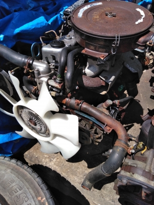 เครื่องยนต์พร้อมเกียร์ 4wd นิสสัน sd23