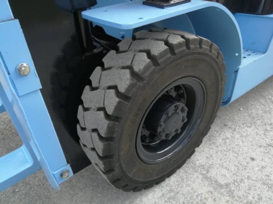 ขาย รถโฟคลิฟท์ SUMITOMO 2.5ตัน ดีเซล เสา 4เมตร นำเข้าจากญี่ปุ่น โทร.090-986-2521 อ๊อบ