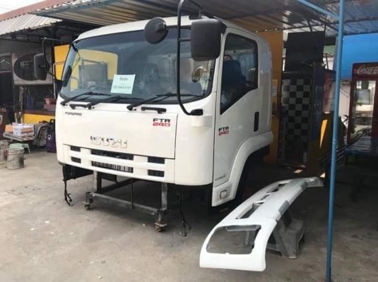 หัวรถยี่ห้อisuzuรุ่น240/300
