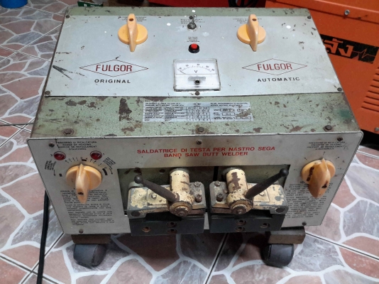 เครื่องเชื่อมต่อใบเลื่อยสายพาน FULGOR VC4