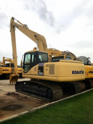 ขายรถแบคโฮบูมยาว KOMATSU PC200-7 SLF ไมล์ 13000 ชม.S/N 79965 ปี 2011 ราคา 2100000