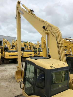 ขายรถแบคโฮบูมยาว KOMATSU PC200-7 SLF ไมล์ 13000 ชม.S/N 79965 ปี 2011 ราคา 2100000