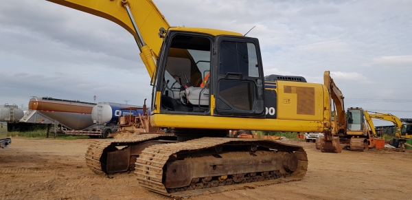 ขายด่วน!! Komatsu PC200-7 สภาพนางฟ้า ขายด่วน!! Komatsu PC200-7 สภาพนางฟ้า
