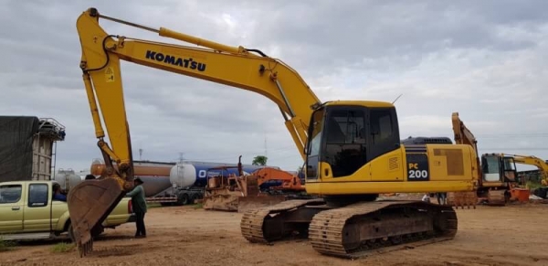 ขายด่วน!! Komatsu PC200-7 สภาพนางฟ้า ขายด่วน!! Komatsu PC200-7 สภาพนางฟ้า