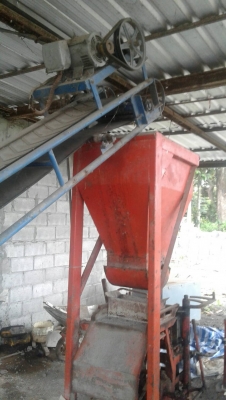 เครื่องอัดบล๊อคแบบ 2 ก้อน แบบคันโยกรุ่นยอดนิยม ครบชุดพร้อมใช้งานได้เลย