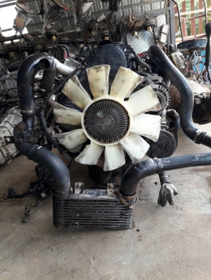 ขายเครื่อง FORD เทอร์โบ พร้อมเกียร์โฟร์ มีเอกสาร