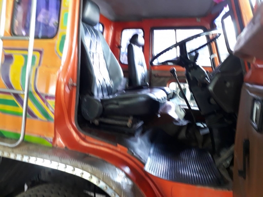 ขาย HINO 6 ล้อ (ตู้ผ้าใบ) เครื่อง 170 แรง ยาว 6.2 เบรคจิ๊ฟฟี่ พวงมาลัยเพาเวอร์ ยางใหม่7 เส้น เครื่องดี ชัชซีสวย ราคา 290,000 บาท ศุภากร 081-1903107,089-5367218