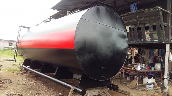 ขายค่ะถังน้ำมัน 20000 ลิตรมือสองแบบมีห้องกั้น 3 ห้องหนา 6 มิล สภาพสวยพร้อมใช้ค่ะ ขายค่ะถังน้ำมัน 20000 ลิตรมือสองแบบมีห้องกั้น 3 ห้องหนา 6 มิล สภาพสวยพร้อมใช้ค่ะ