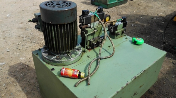 ชุดพาวเวอร์ยูนิต ขนาด 4 HP 380V ถังจุ 80 L