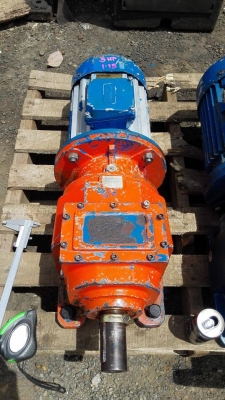 มอเตอร์เกียร์อิตาลี่ MOTOVARIO ITALY 3 HP 1:15 / 5 HP 1:25