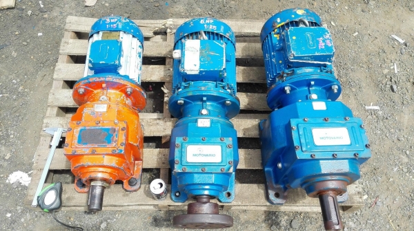 มอเตอร์เกียร์อิตาลี่ MOTOVARIO ITALY 3 HP 1:15 / 5 HP 1:25