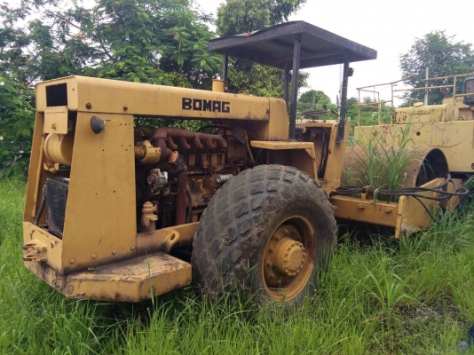 ขายเหมาแท่นยาง พร้อมรถ5คัน