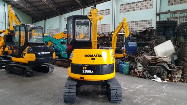 ขาย รถขุด KOMATSU รุ่น PC28UU-2E มือสองญี่ปุ่น แทรกเหล็ก สลัก บูทเอวแน่น 100\% หัวเก๋ง คอนโทรลสั้น ทำงานไว สวยพร้อมใช้งาน มือถือ 0818753444  สอบถามเพิ่มเติมได้ที่ http://line.me/ti/p/mFkzr50JV