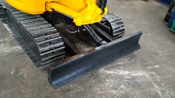 ขาย รถขุด KOMATSU รุ่น PC30FR มือสองญี่ปุ่น แทรกเหล็ก สลัก บูทเอวแน่น 100\% หัวเก๋ง คอนโทรลสั้น ทำงานไว สวยพร้อมใช้งาน มือถือ 0818753444  สอบถามเพิ่มเติมได้ที่ http://line.me/ti/p/mFkzr50JV