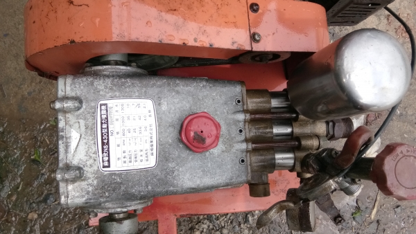 ขายปั้มฉีดยาพร้อมเครื่องปั้ม1นิ้วเครื่องมิตซู5แรงเก่ายี่ปุ่น.พร้อมใช้.ครับ