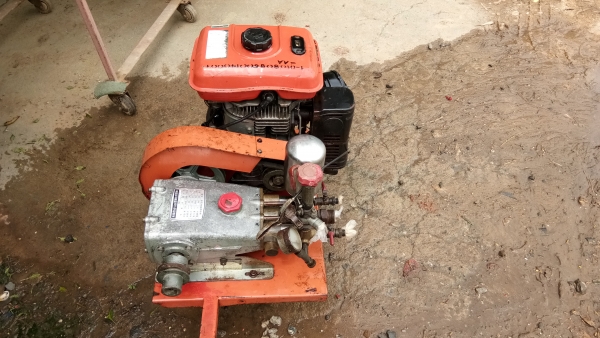 ขายปั้มฉีดยาพร้อมเครื่องปั้ม1นิ้วเครื่องมิตซู5แรงเก่ายี่ปุ่น.พร้อมใช้.ครับ