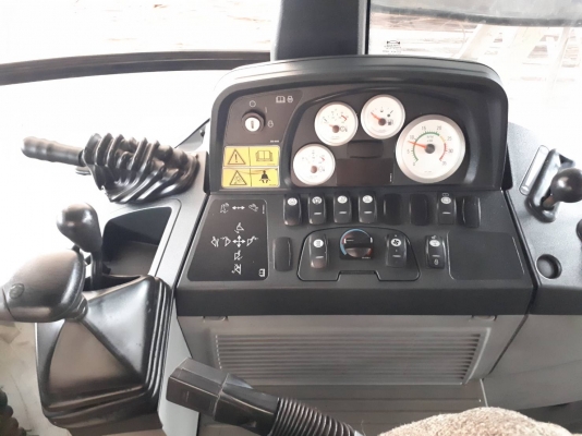 ขายหน้าตักหลังขุด CAT 422E สวย 3XXX ก่วา ชม. ขายหน้าตักหลังขุด CAT 422E สวย 3XXX ก่วา ชม.