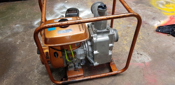 ปั้มน้ำ 3 x 3 นิ้ว