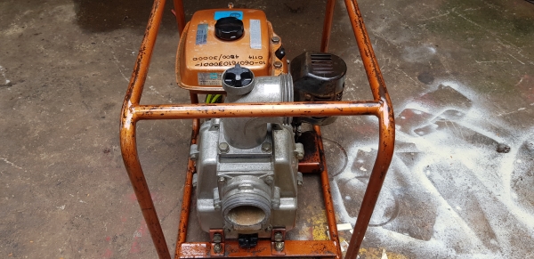 ปั้มน้ำ 3 x 3 นิ้ว