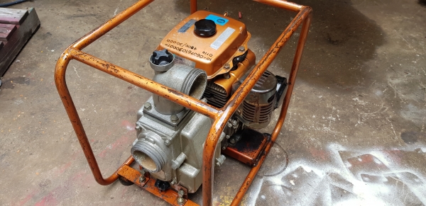 ปั้มน้ำ 3 x 3 นิ้ว