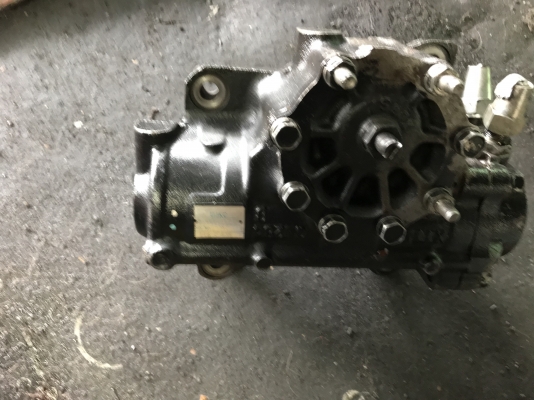 กระปุกพวงมาลัยเพาเวอร์ ISUZU240