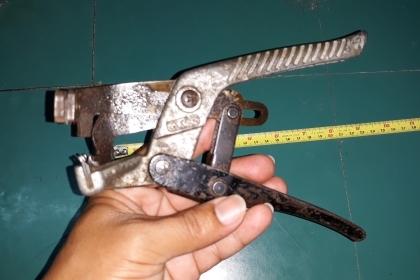 ขายคีมปอกสายไฟMCC MADE IN JAPAN. เก่ามือสอง