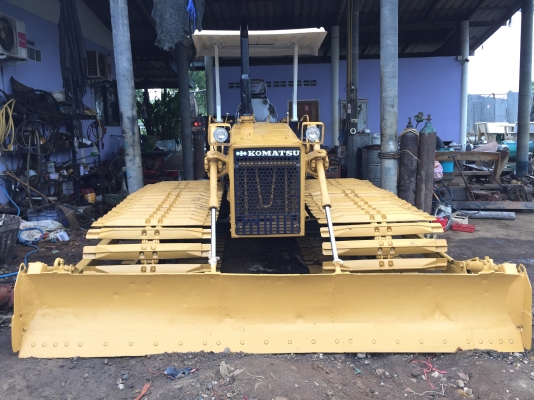 ขายรถแทร็กเตอร์D2-6PLL ใบแทร็ก1เมตร สภาพสวยพร้อมใช้งาน เก่าญี่ปุ่น เครื่องดี ช่วงล่างดี ราคาต่อรองคุยกันได้ค่ะ โทร0616613023แพรว