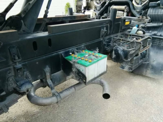6 ล้อกลาง ดัมพ์ Euro.3 ISUZU FRR 210 แรงม้า *ยาว 4.00 ม.* รถสวยเดิม+สวยจริง * รถห้างแท้ * มีเล่มพร้อ