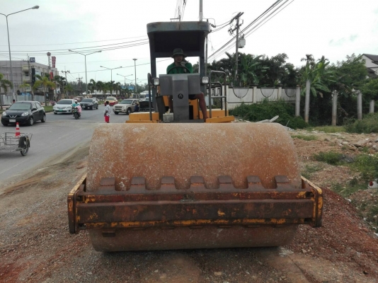 ขายรถบด VOLVO 2 เปลือก ไมล์ 2200 ชม.ราคา 1000000