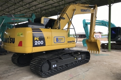 ขาย!! >>> Komatsu Pc200 รุ่น 8 MO สวยเต็ม PM.ยังเหลือ <<< เบอร์ติดต่อ 098-7155789 086-4631102
